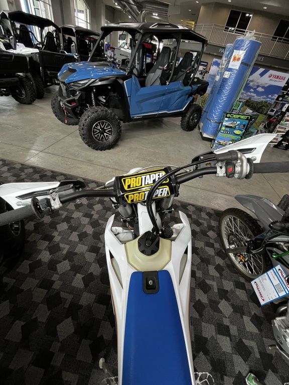 2023 Husqvarna® FX 350 Heritage - Image 9