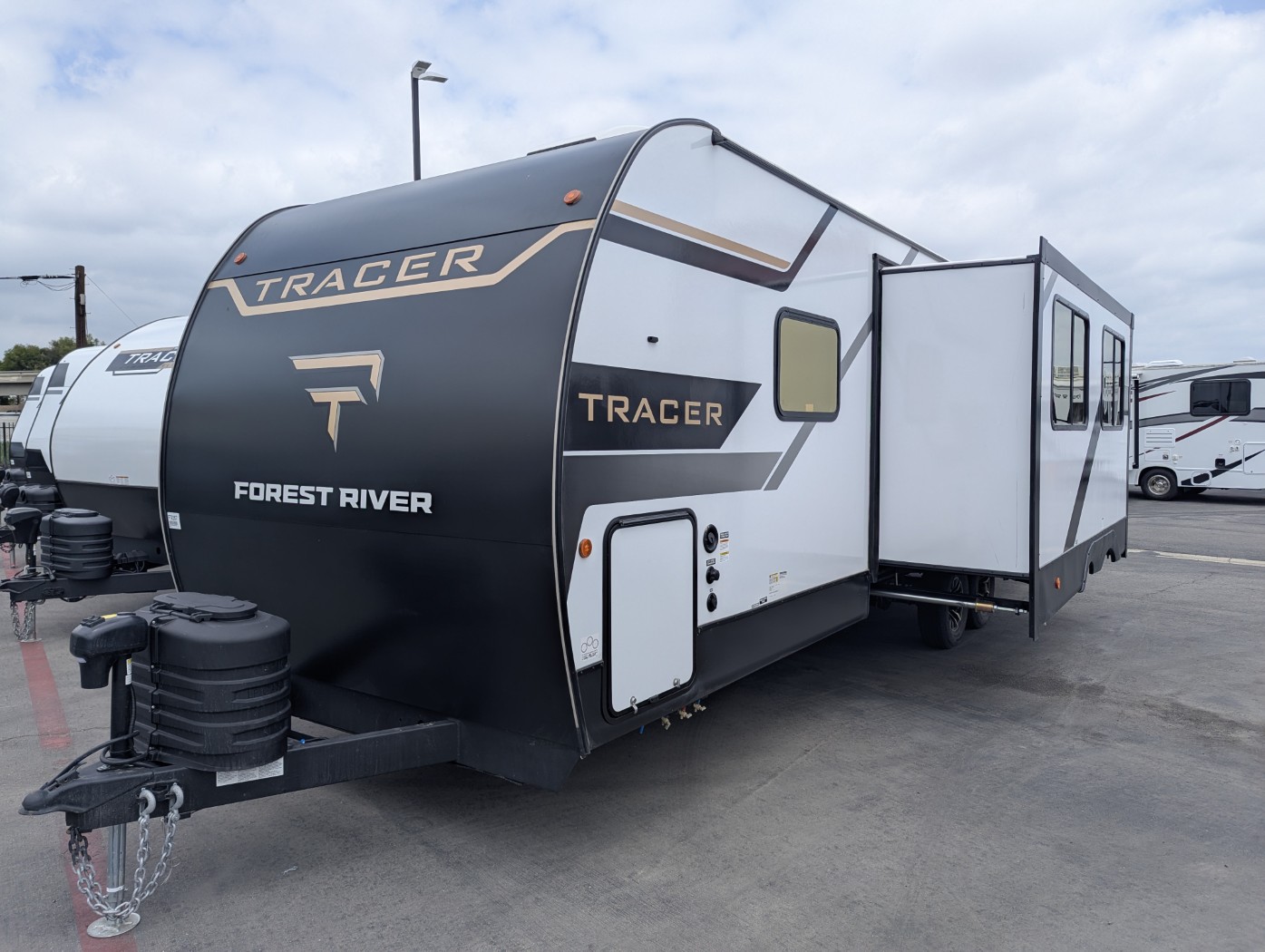 2026 Prime Time Tracer 275BH - Image 3