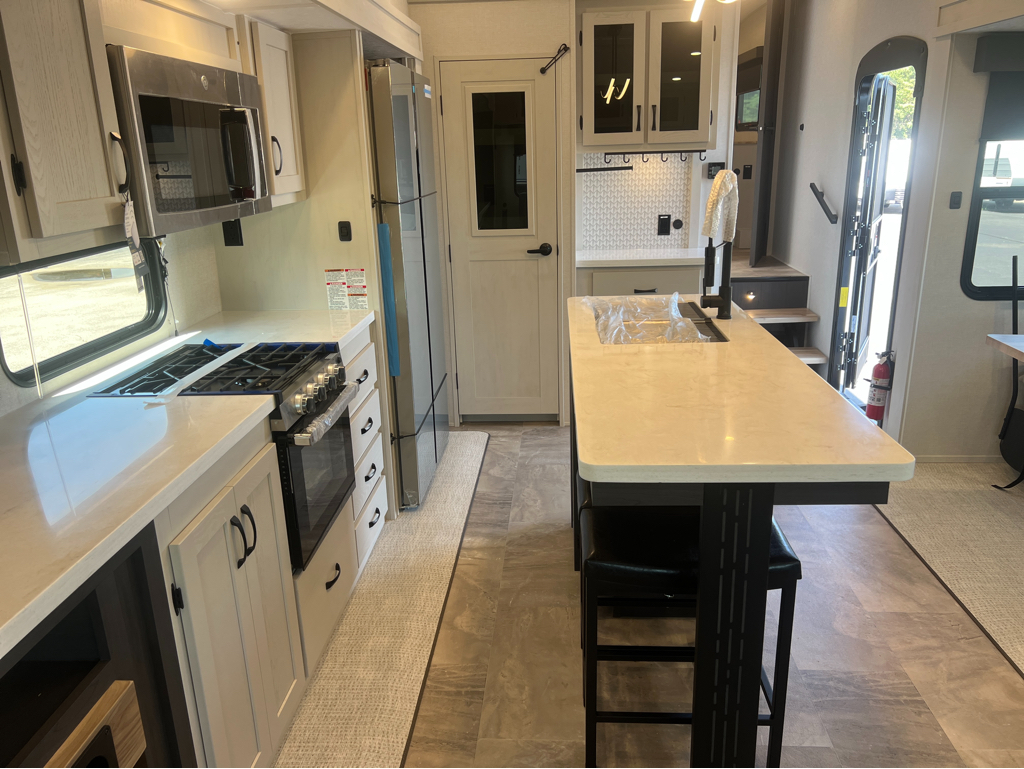 2027 Coachmen Chaparral 336TSIK - Image 4