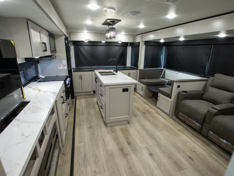 2026 Jayco Jay Feather 27MK - Image 5