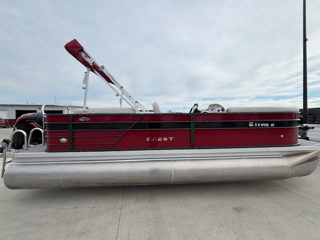 2022 CREST CLASSIC LX 220L - Image 6