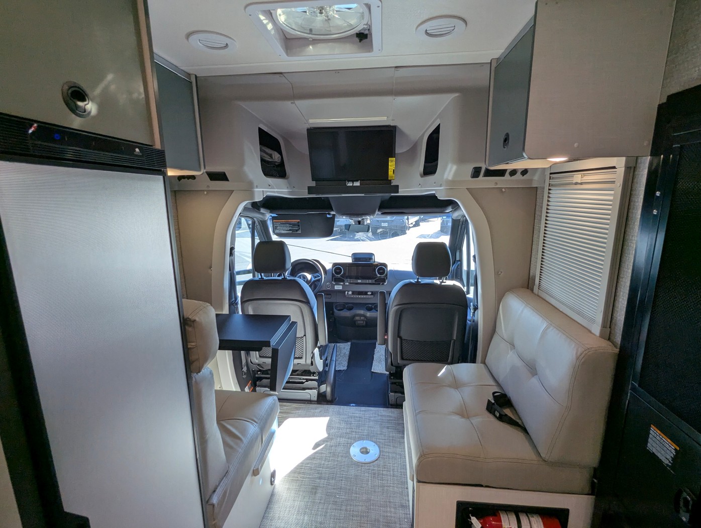 2026 Winnebago EKKO Sprinter 23B AWD - ATH Edition - Image 33