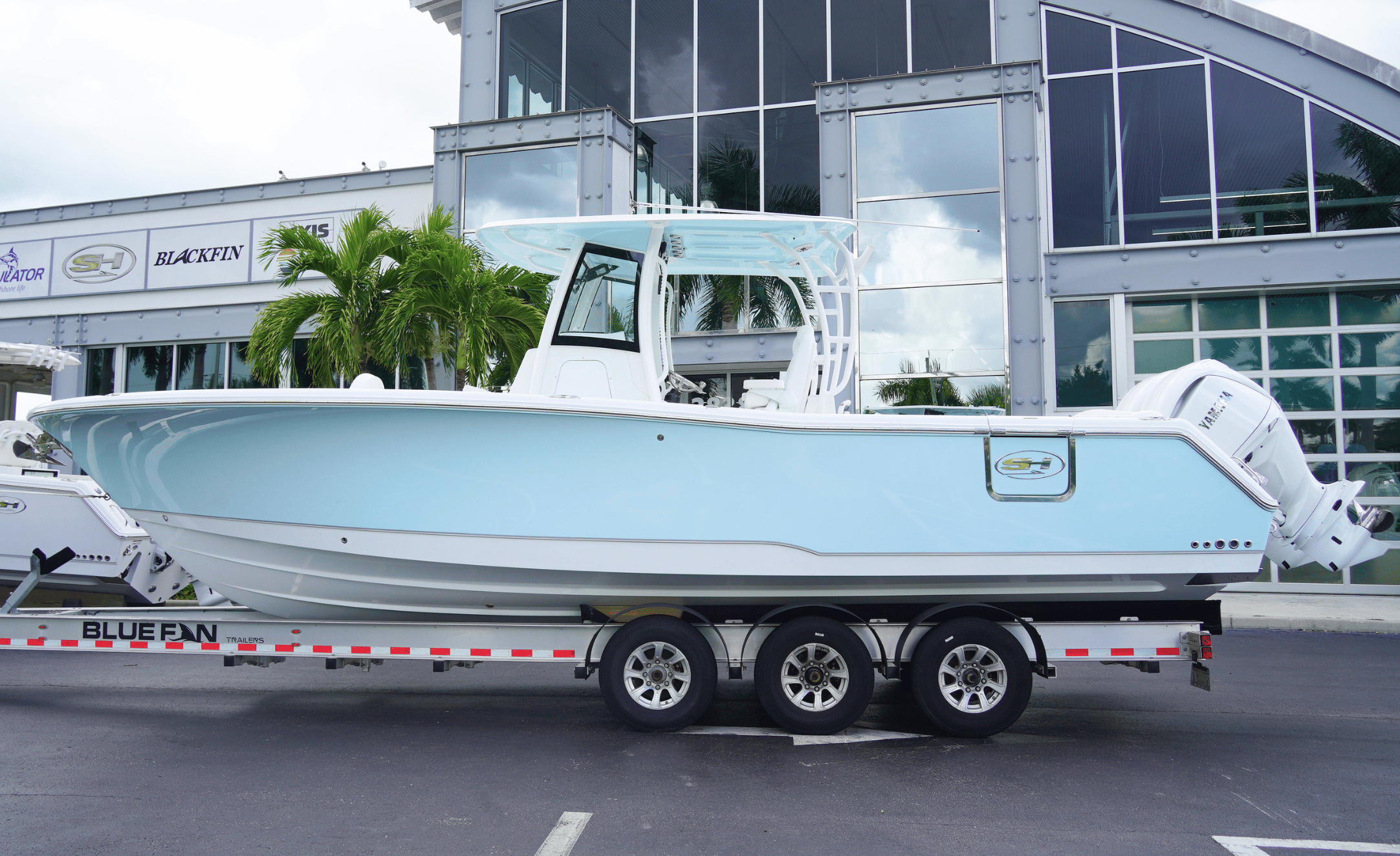 2027 SEA HUNT ULTRA 305SE - Image 9