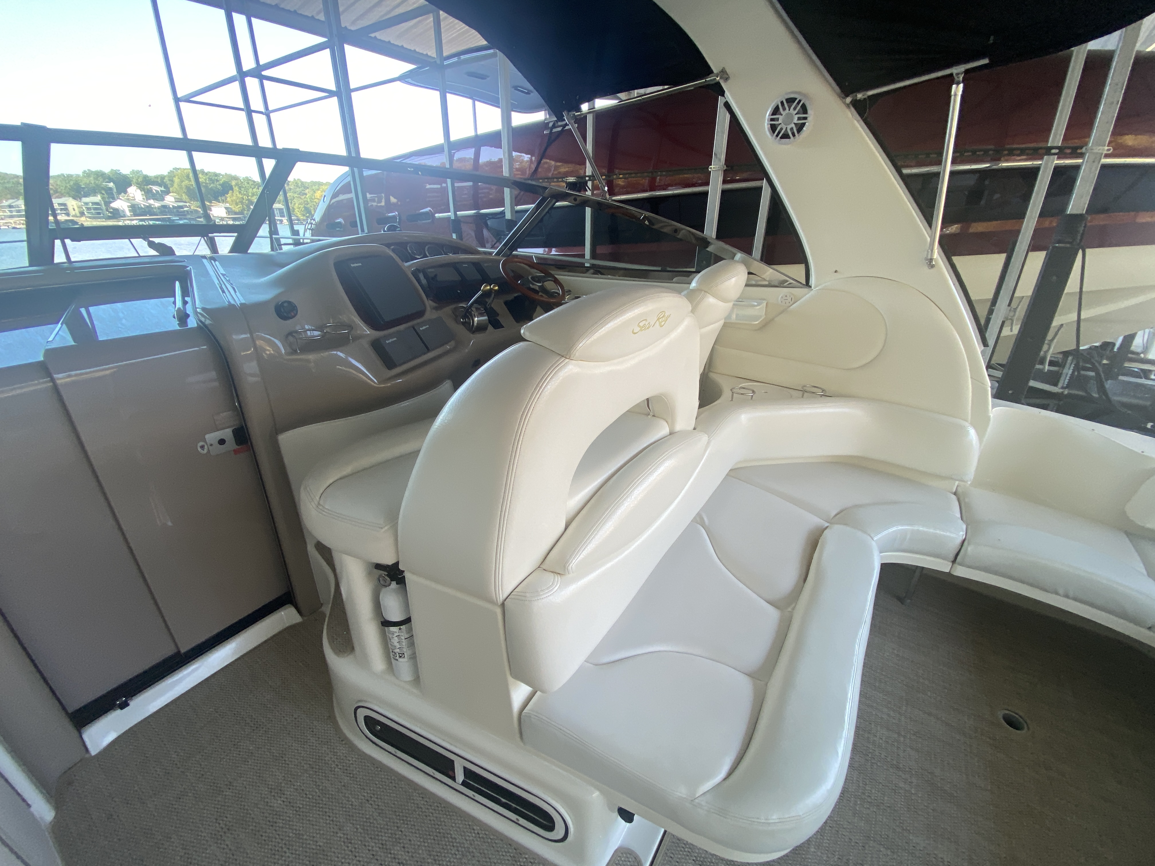 1999 Sea Ray 380 Sundancer - Image 13