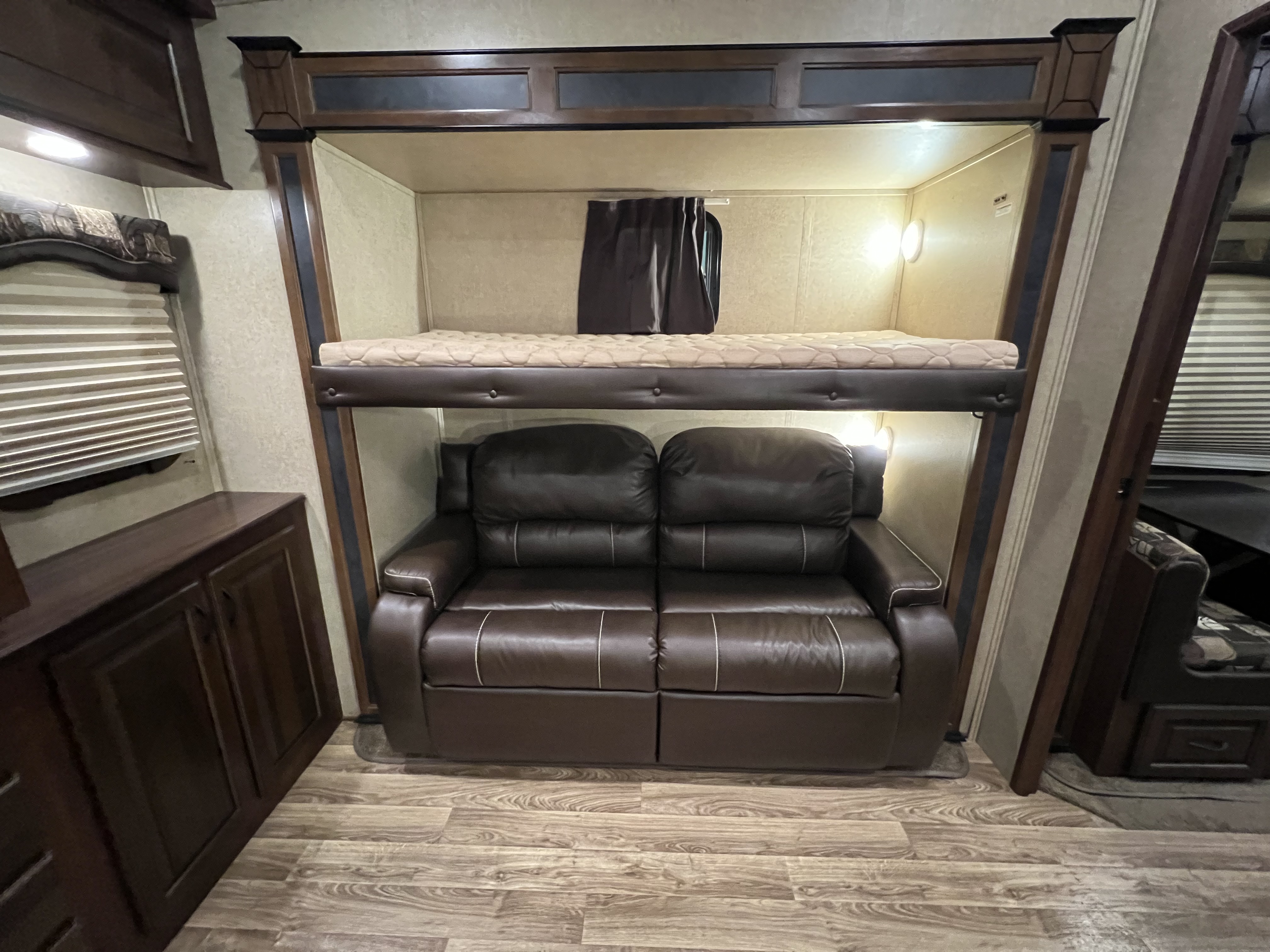 2015 Jayco Eagle Premier 375BHFS - Image 20