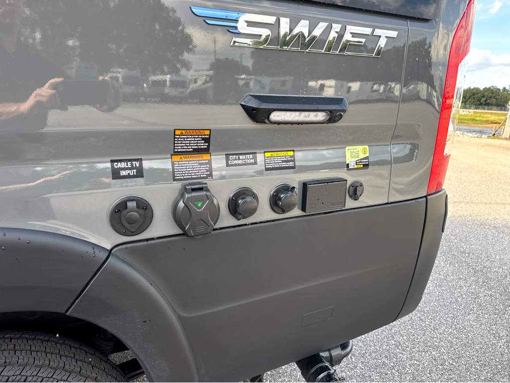 2027 JAYCO SWIFT 20T - Image 4