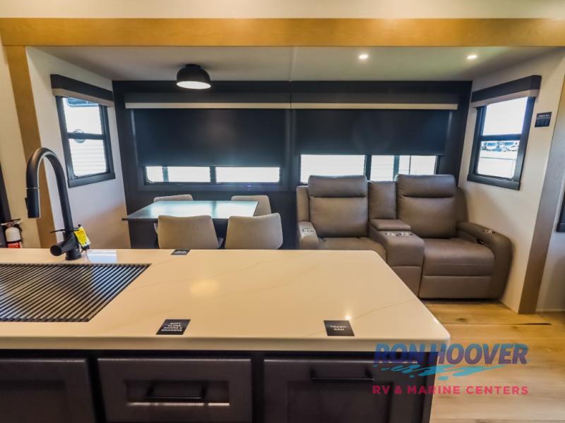 2026 FOREST RIVER 401CFB - Image 12