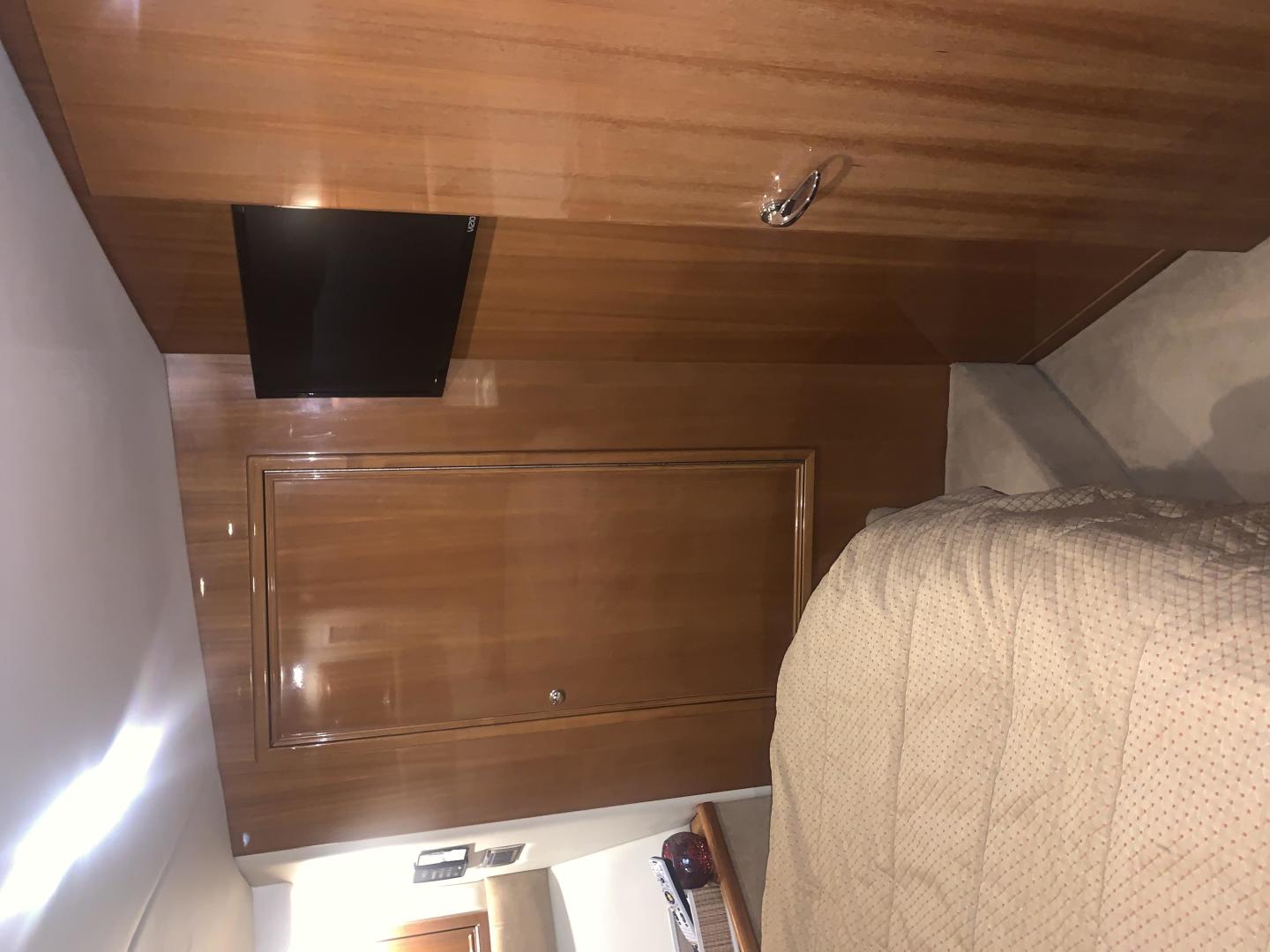 2008 Riviera 51 Flybridge - Image 40