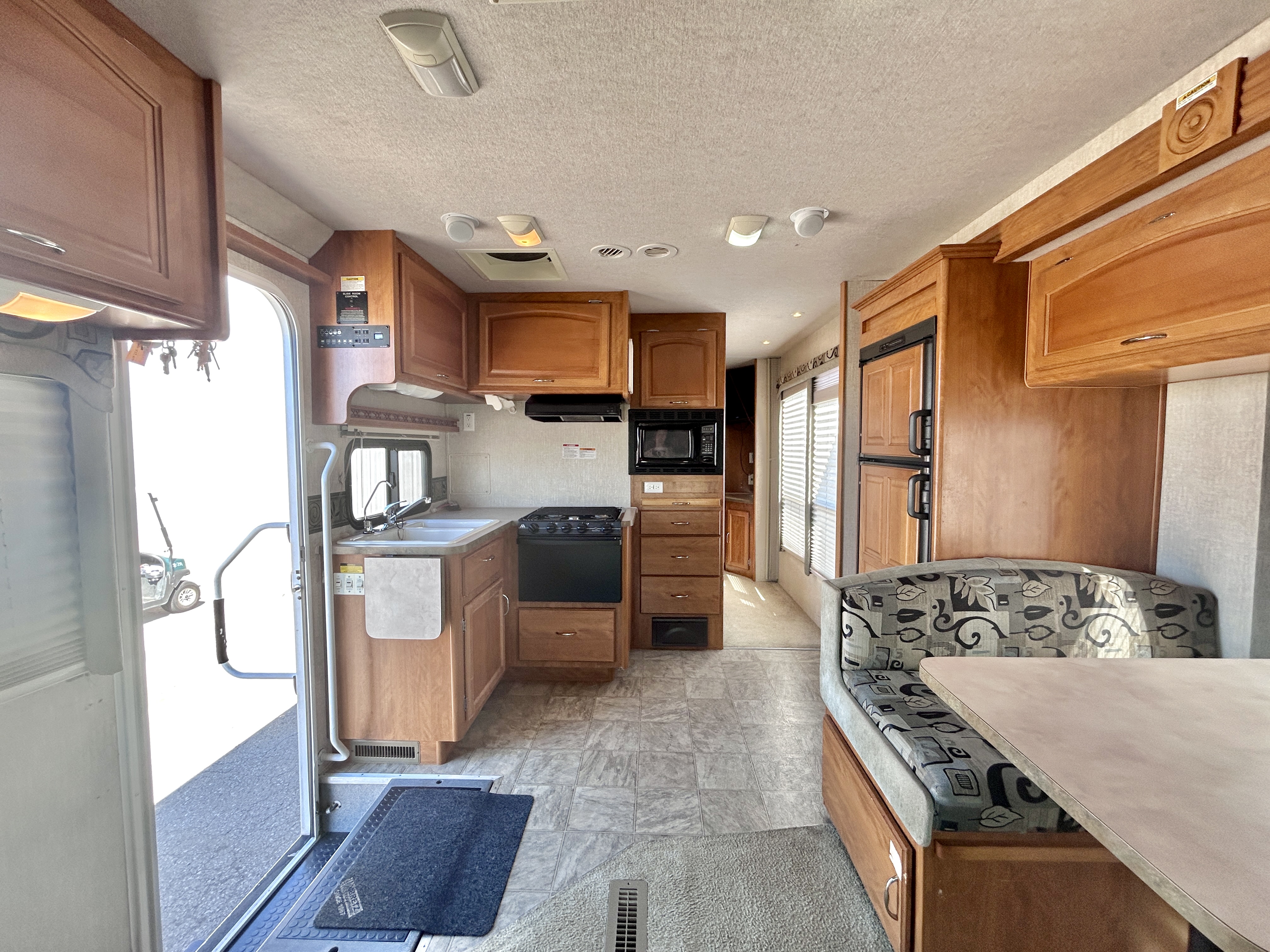 2007 FLEETWOOD TIOGA 31M - Image 18