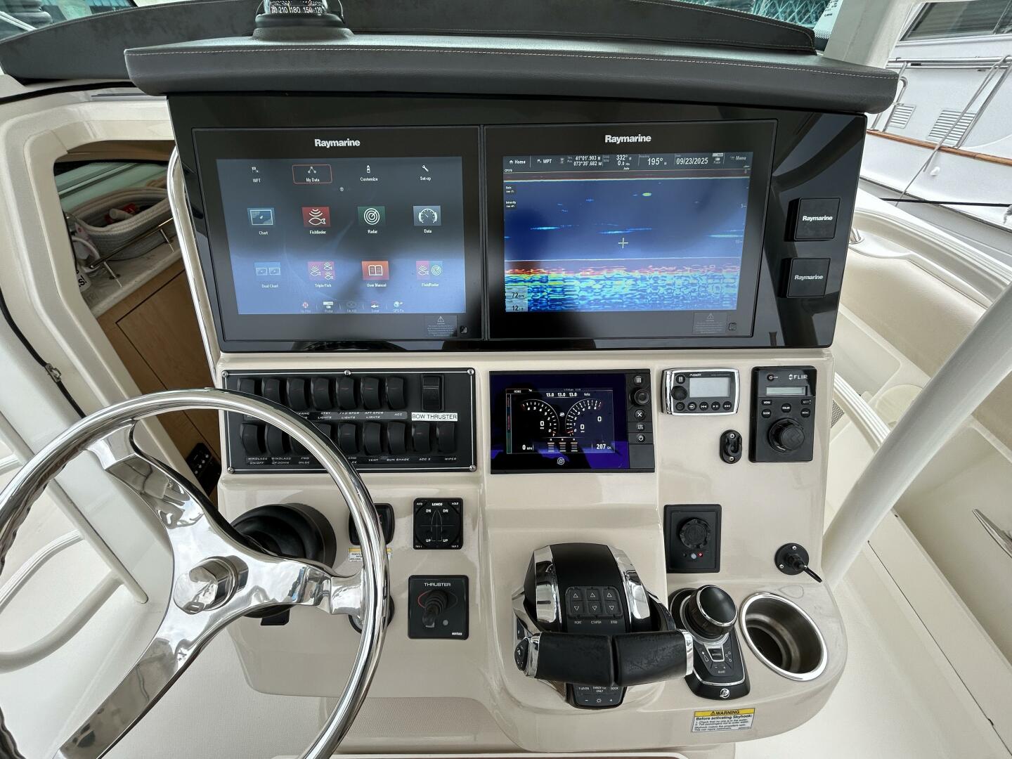 2017 Boston Whaler 370 Outrage - Image 12