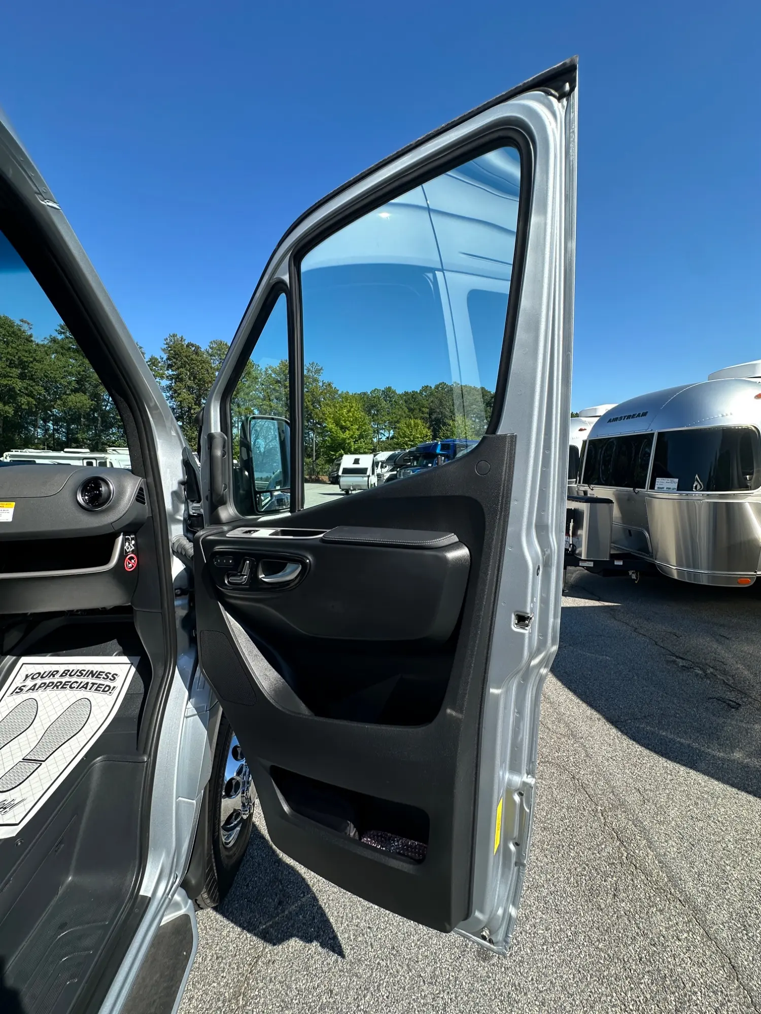 2026 Airstream Interstate 24GL - Image 41