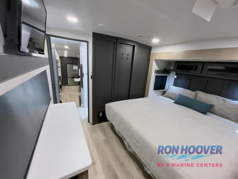 2026 FOREST RIVER 371RK - Image 30