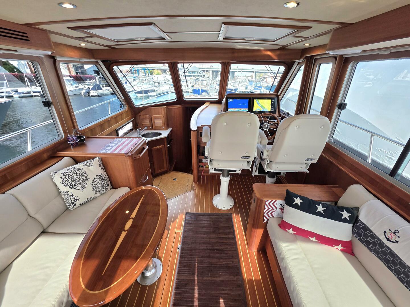 2017 Sabre 42 Salon Express - Image 17