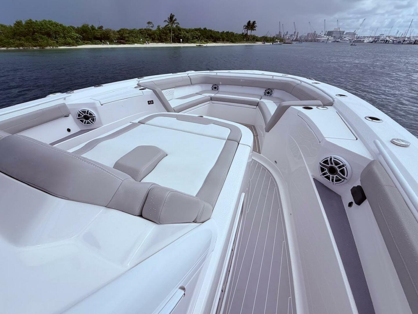2006 Carver 43 Motor Yacht - Image 109