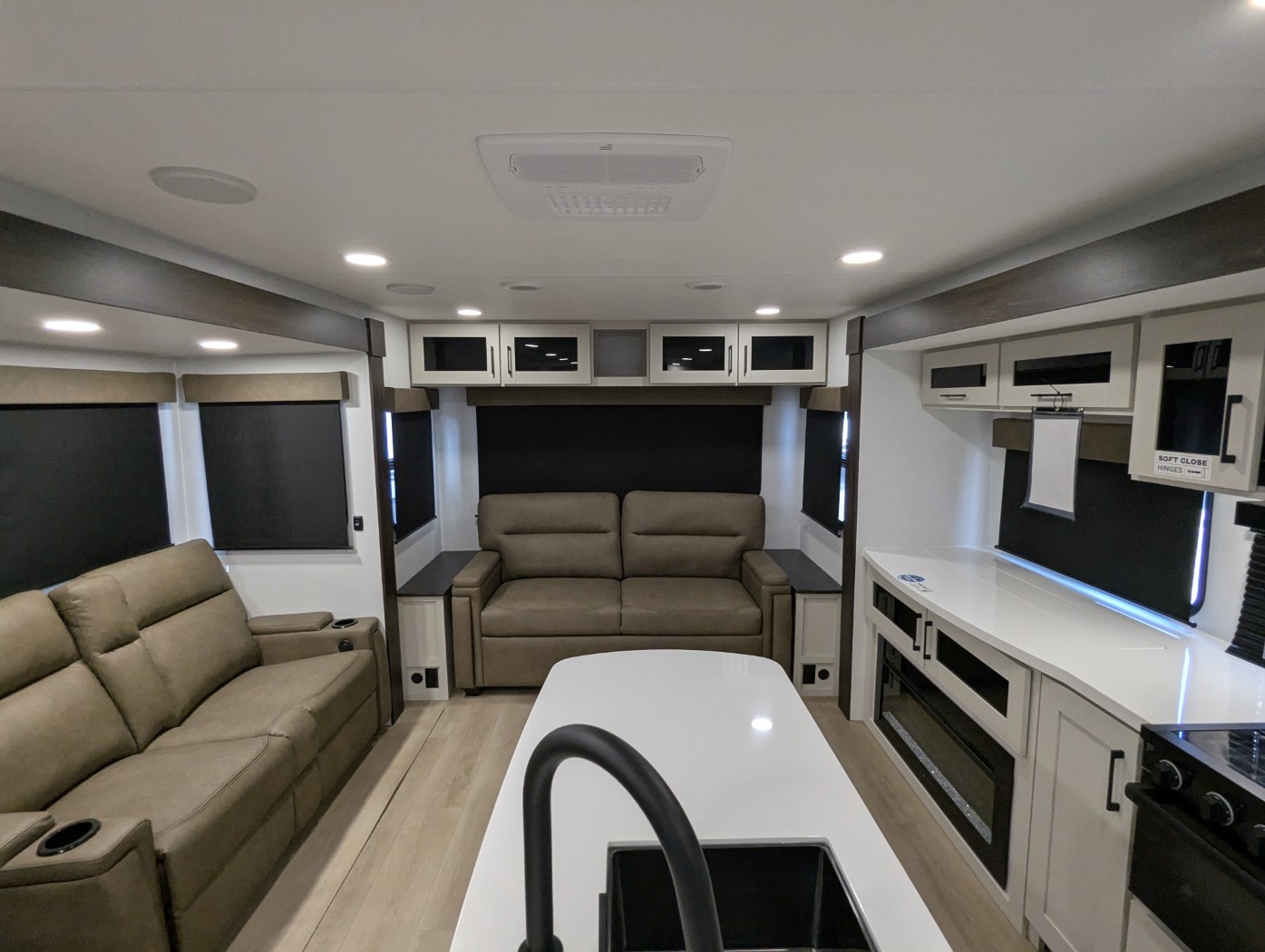 2027 Alliance RV Delta 292RL - Image 20