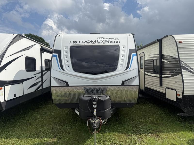 2022 Coachmen FREEDOM EXPRESS - Image 11