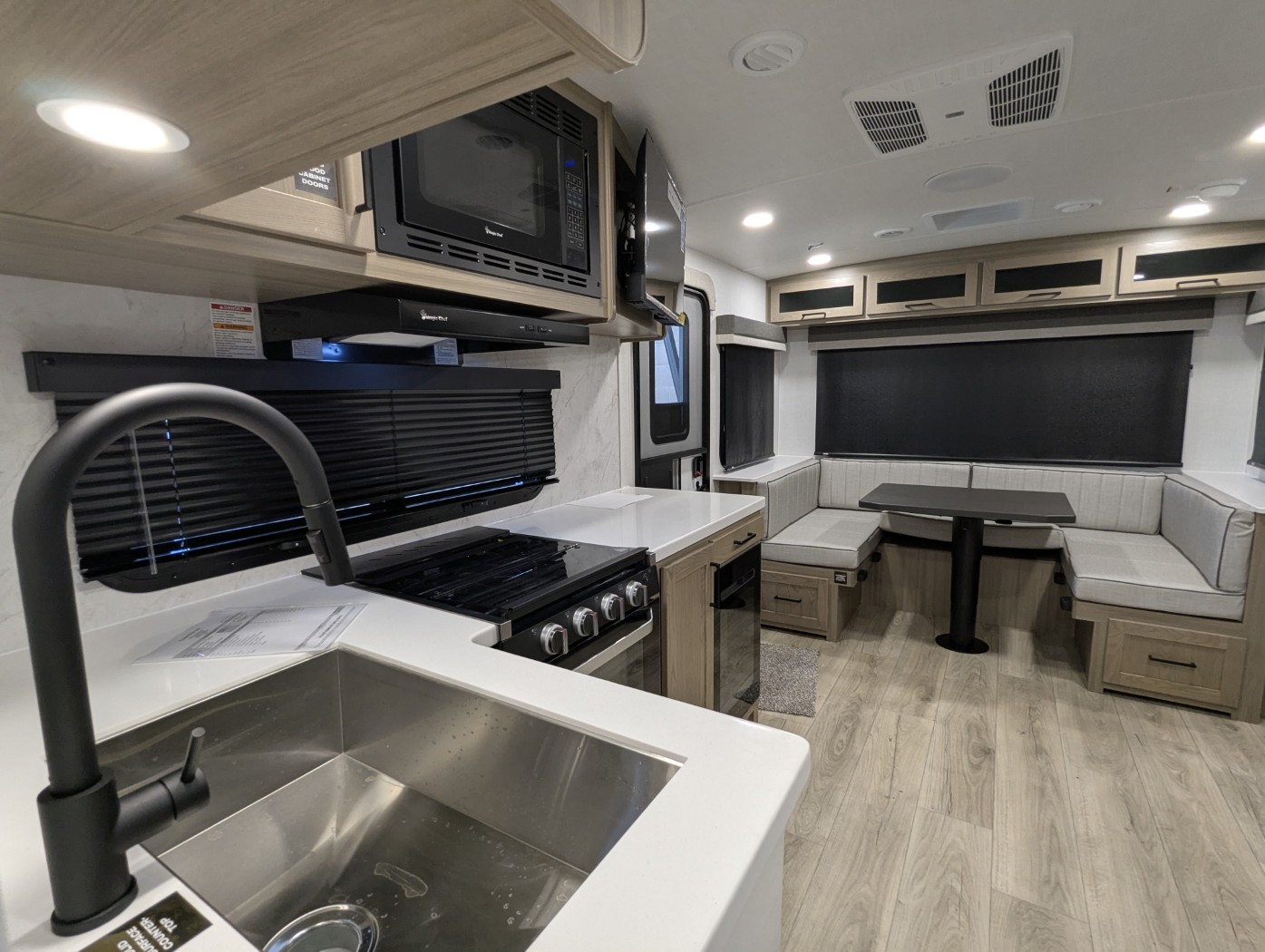 2027 Forest River Rockwood Ultra Lite 2618RD - Image 38