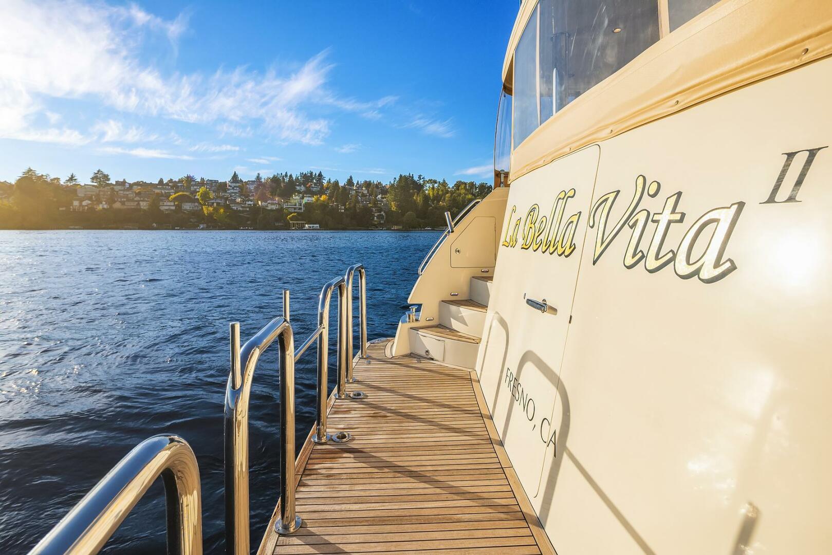 2014 Hampton 720 Skylounge LRC - Image 96