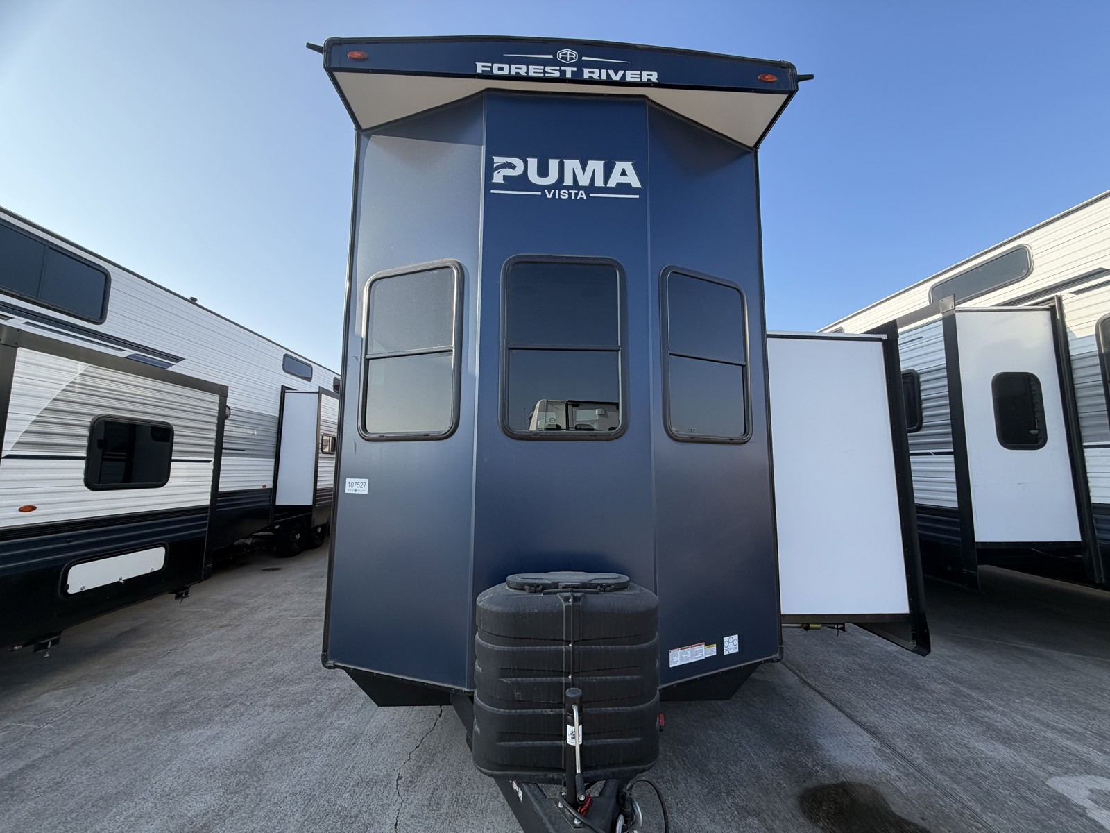2026 PALOMINO PUMA 420LFT - Image 3