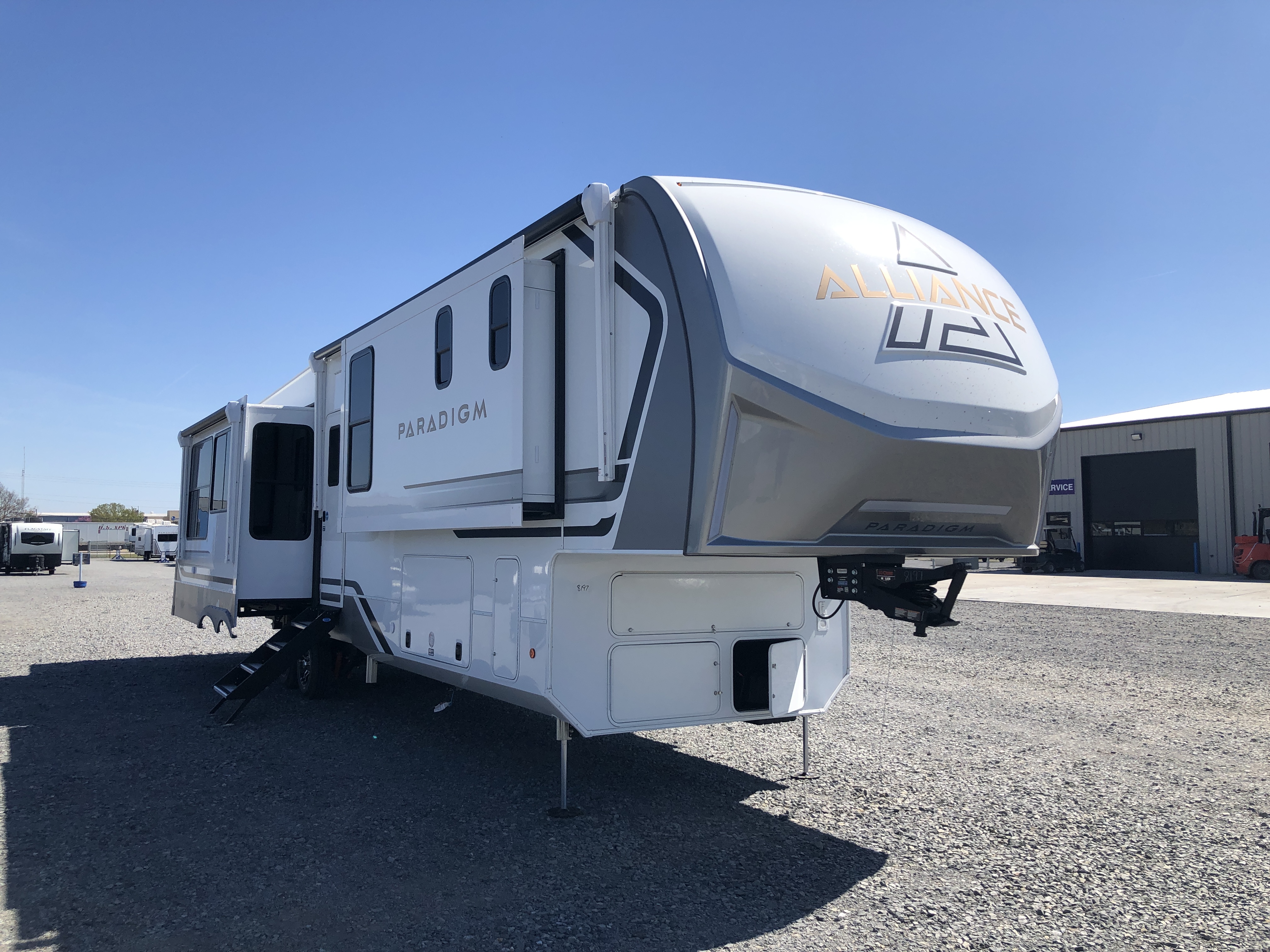 2026 Alliance RV Paradigm 382RK - Image 1