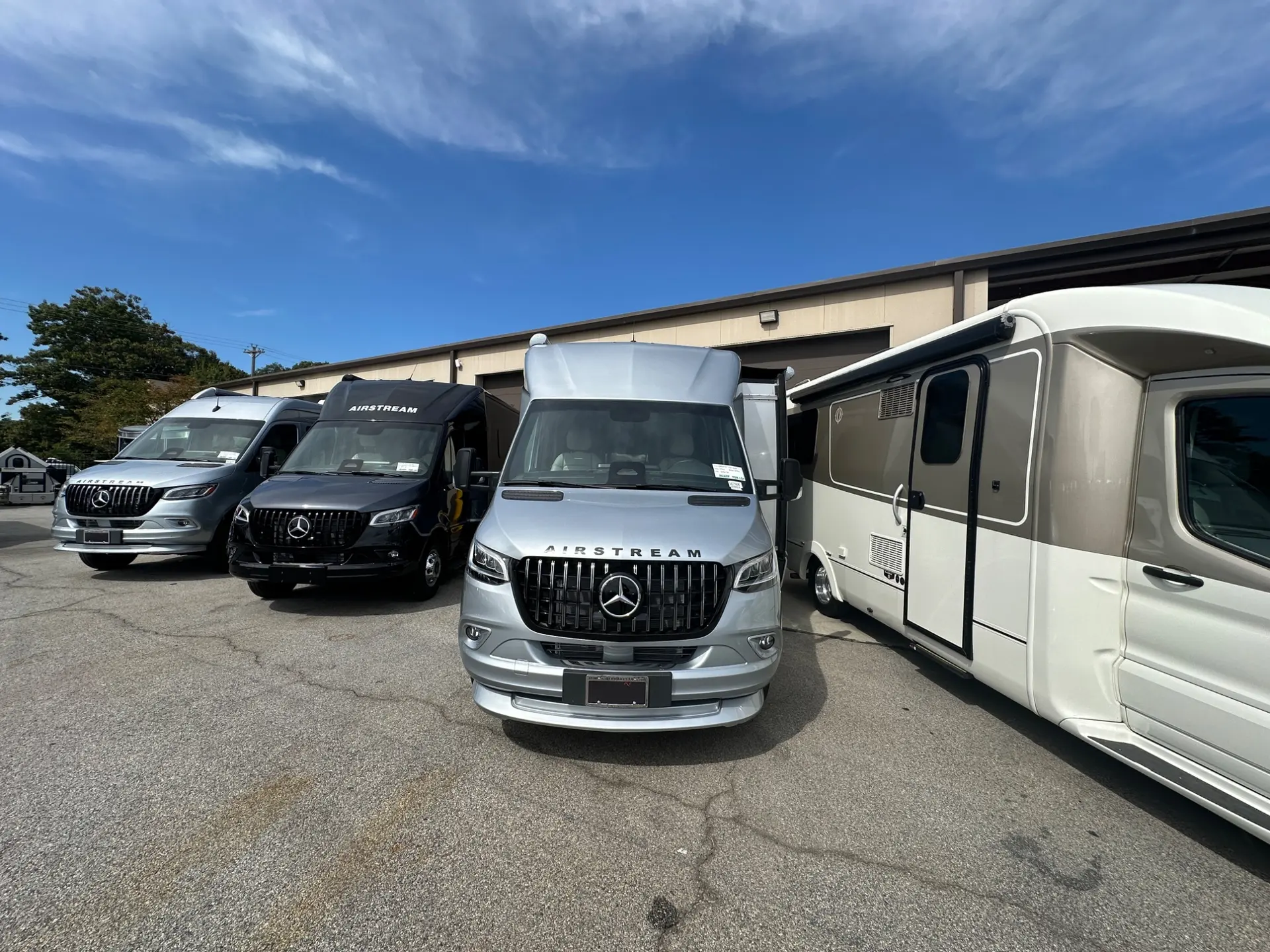 2026 Airstream Atlas - Image 7