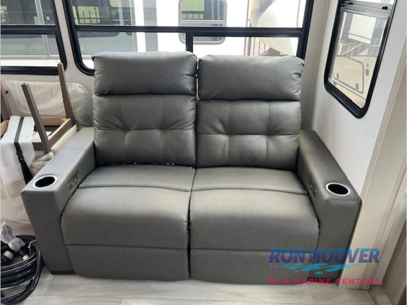 2026 GRAND DESIGN 3003RL - Image 6