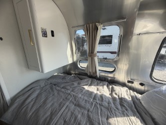 2026 AIRSTREAM CLASSIC 28RBT - Image 19