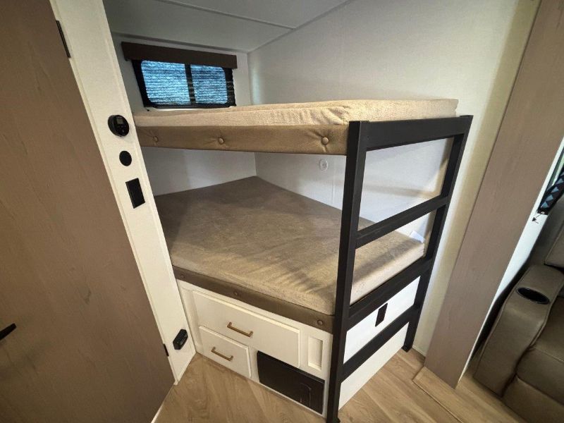 2026 Grand Design Transcend XPLOR 23BHX - Image 6