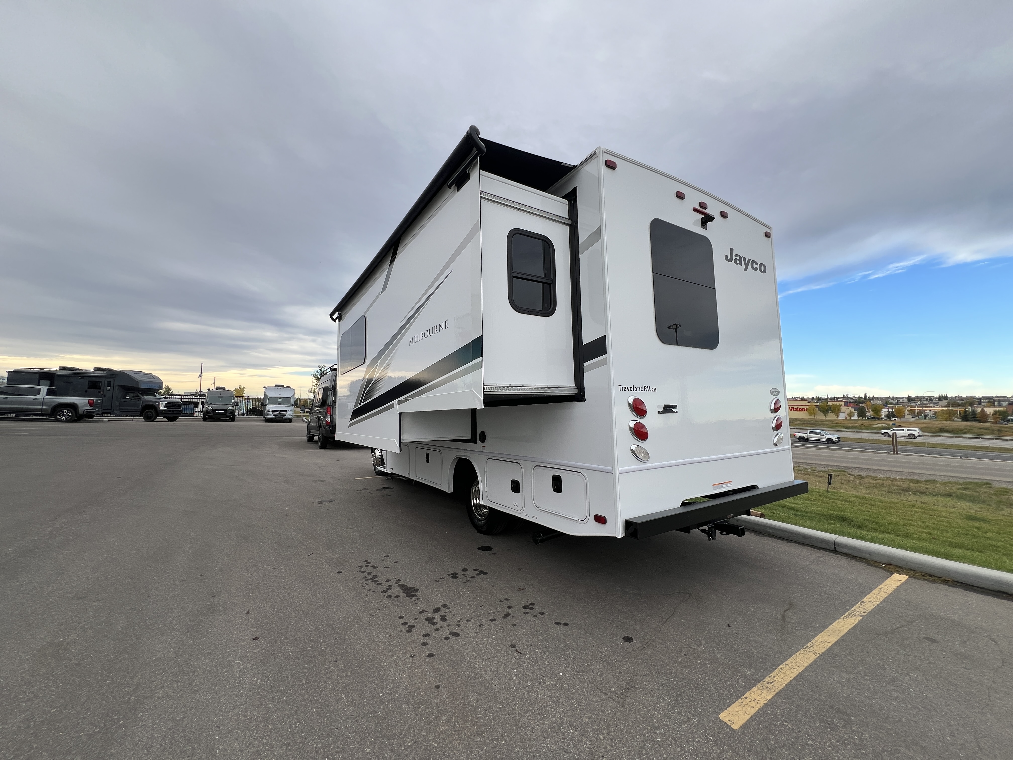 2027 Jayco Melbourne 24L - Image 8