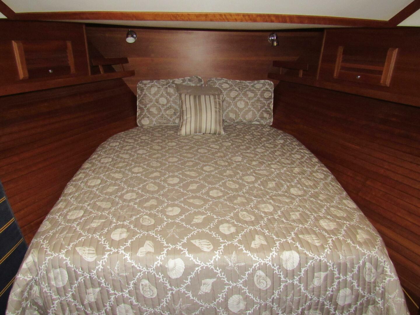 2008 Sabre 42 Express Hardback Base - Image 9