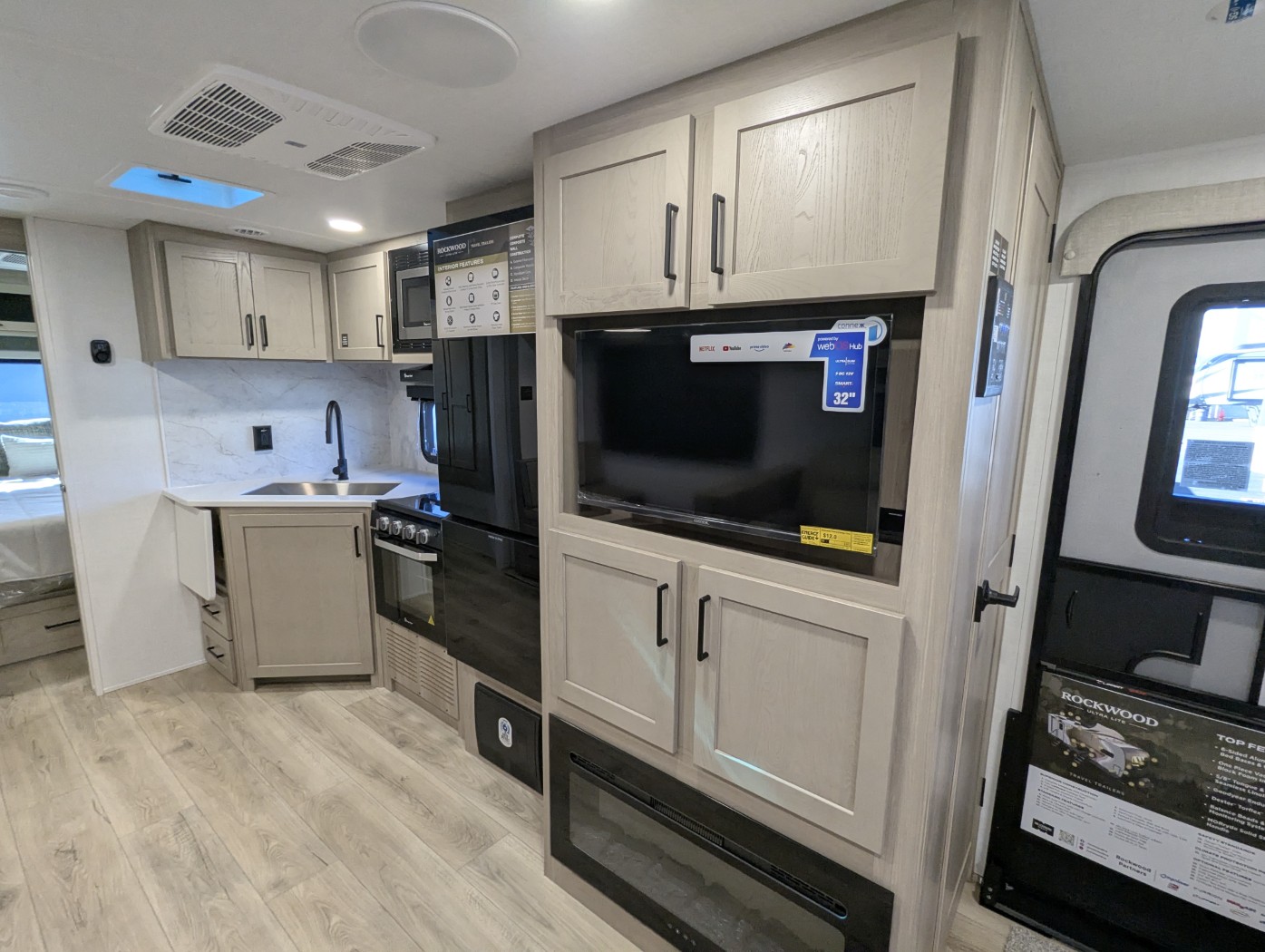 2026 Forest River Rockwood Ultra Lite 2606WS - Image 8