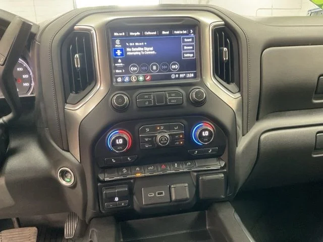 2021 Chevrolet Silverado 1500 Crew Cab RST 4WD - Image 17
