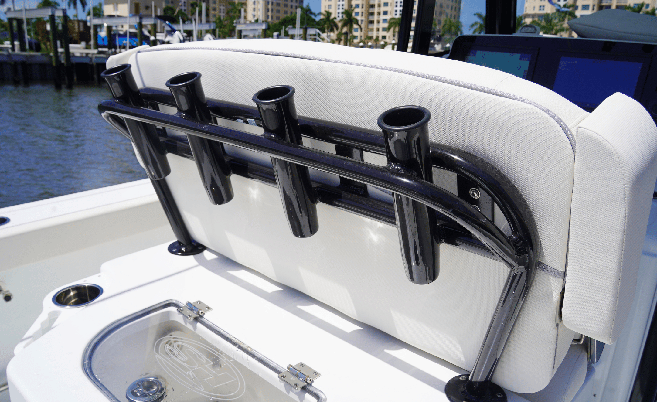 2027 SEA HUNT ULTRA 265SE - Image 16
