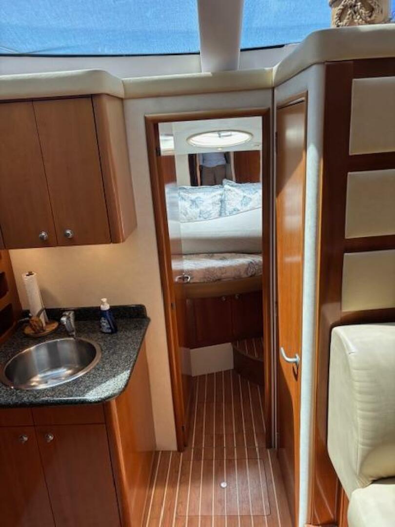 2006 Carver 43 Motor Yacht - Image 63