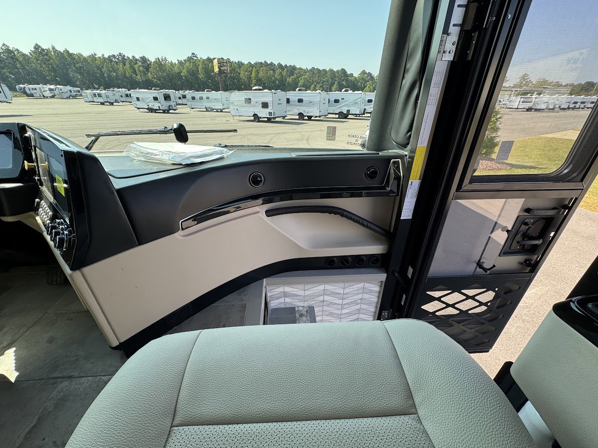 2026 TIFFIN ALLEGRO BUS 45 OPP - Image 16