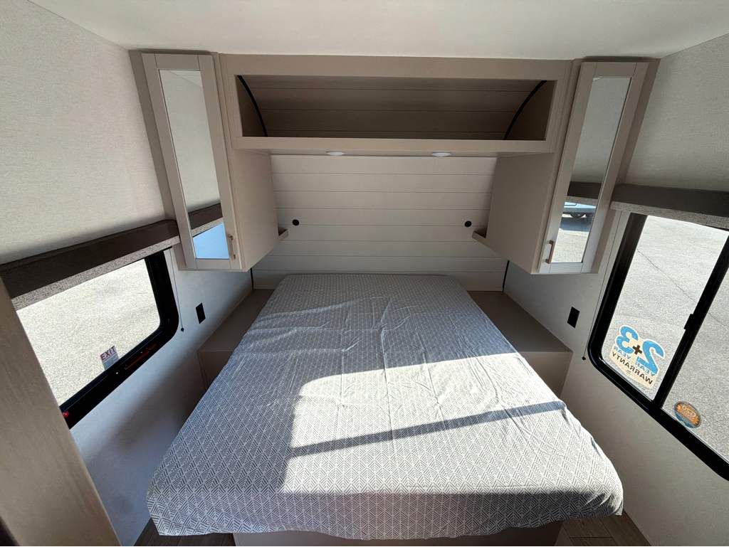 2027 JAYCO JAY FLIGHT 380DQS - Image 22