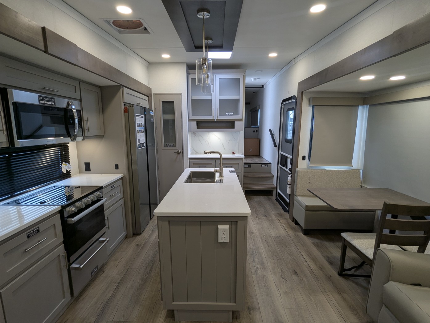 2026 Alliance RV Avenue 32RLS - Image 22