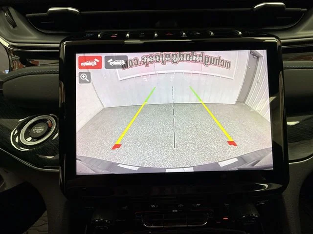 2024 Jeep Grand-Cherokee-L Laredo Altitude 4x4 - Image 17