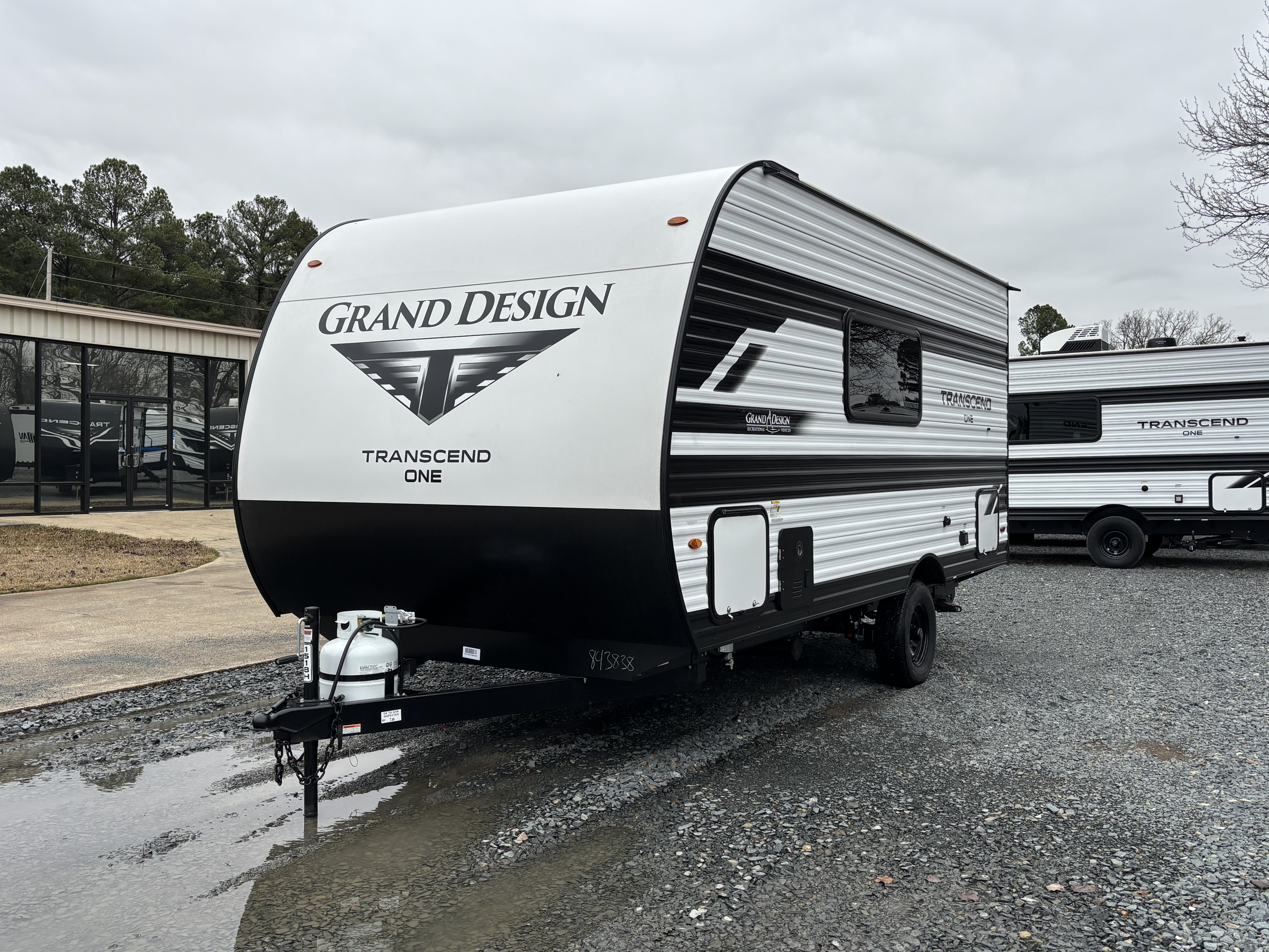 2026 Grand Design Transcend ONE 151BH - Image 4