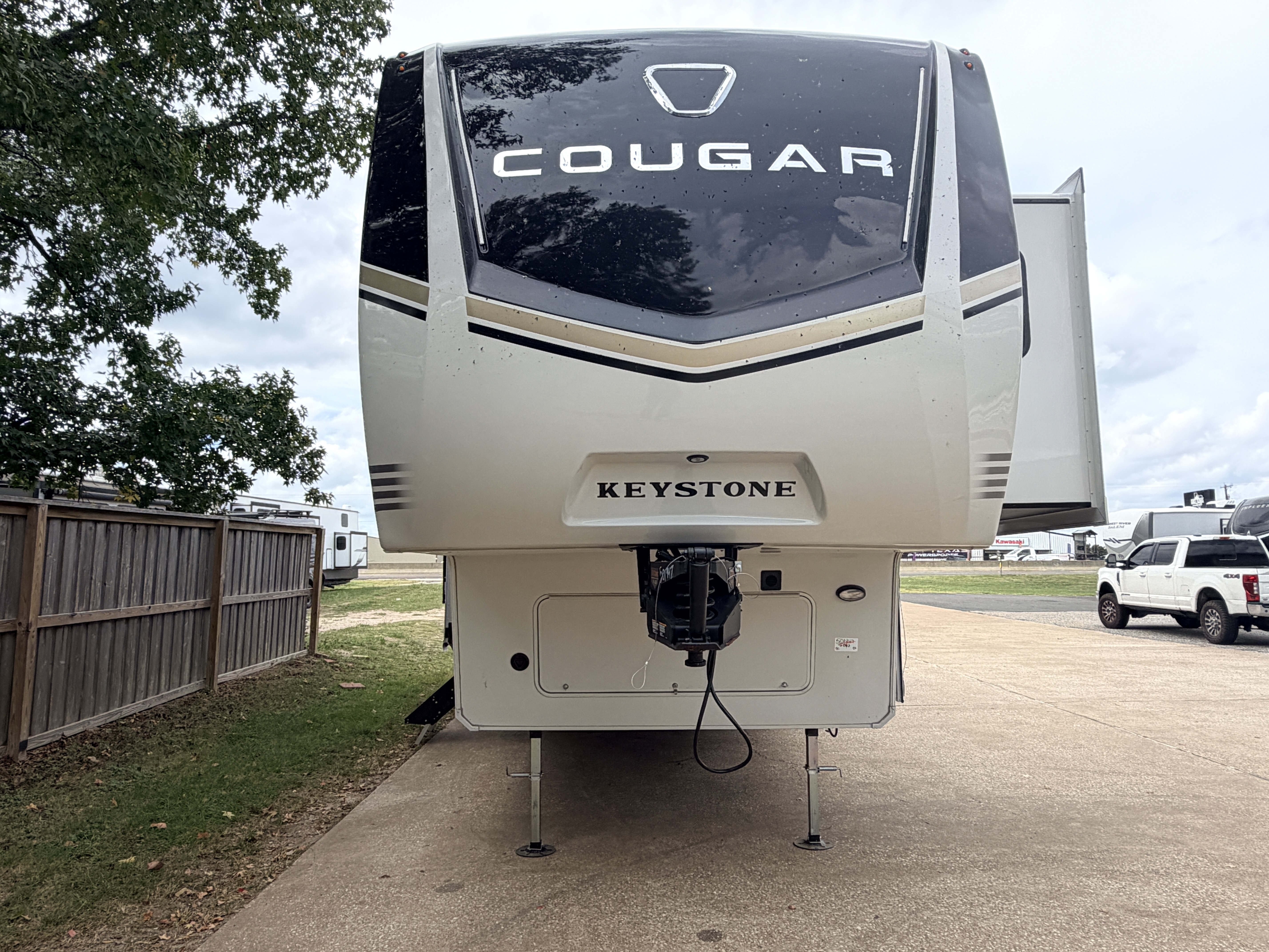 2027 Keystone Cougar 316RLS - Image 2