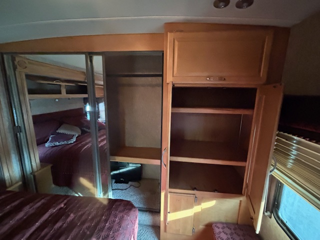 2007 WINNEBAGO TOUR 40TD - Image 25