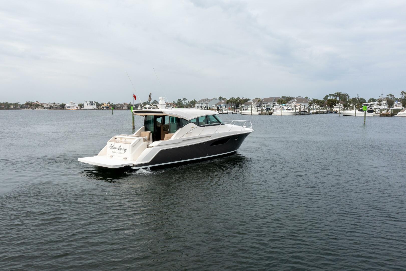 2015 Tiara Yachts 44 Coupe - Image 26