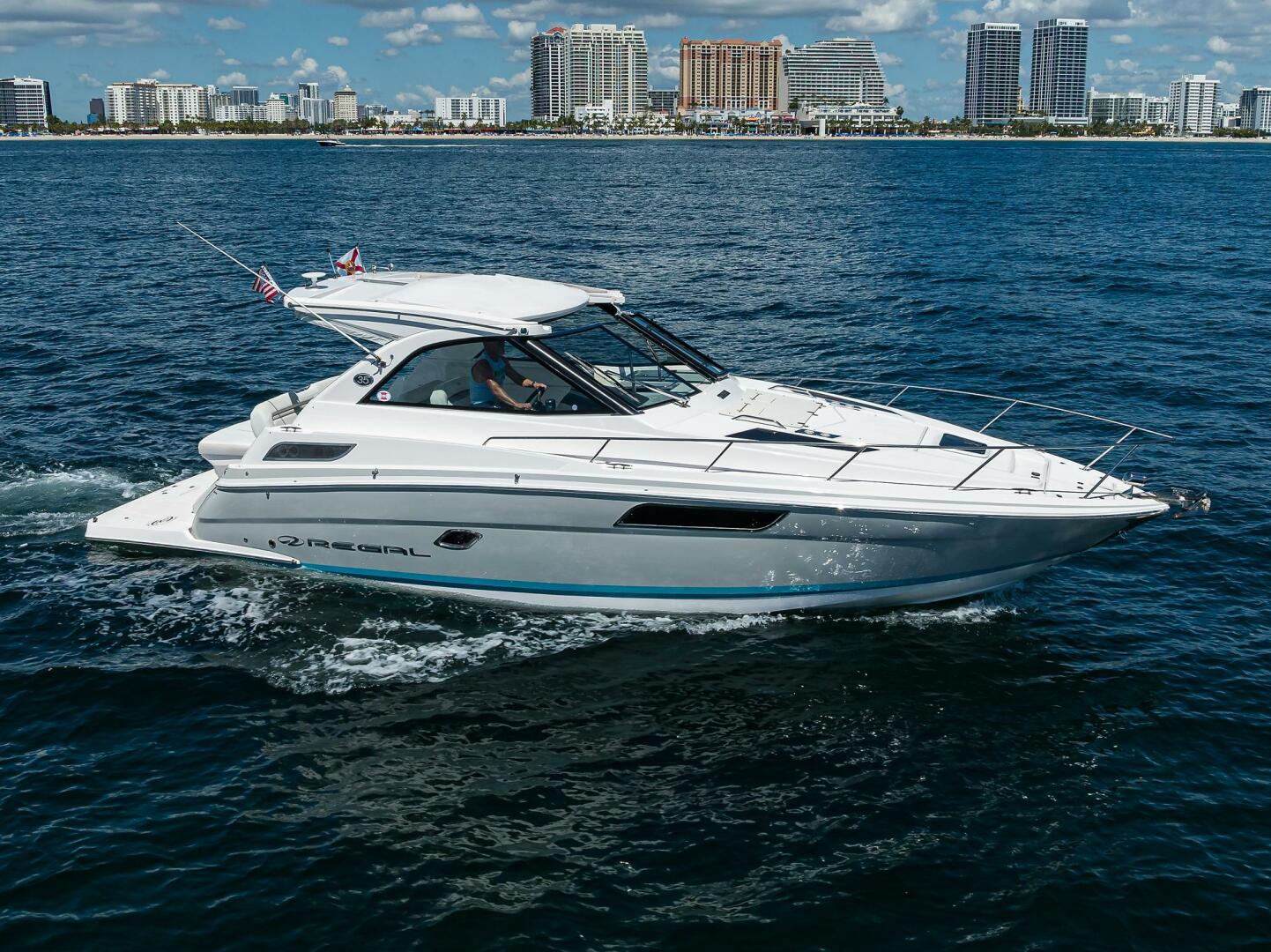 2020 Regal 35 Sport Coupe - Image 38