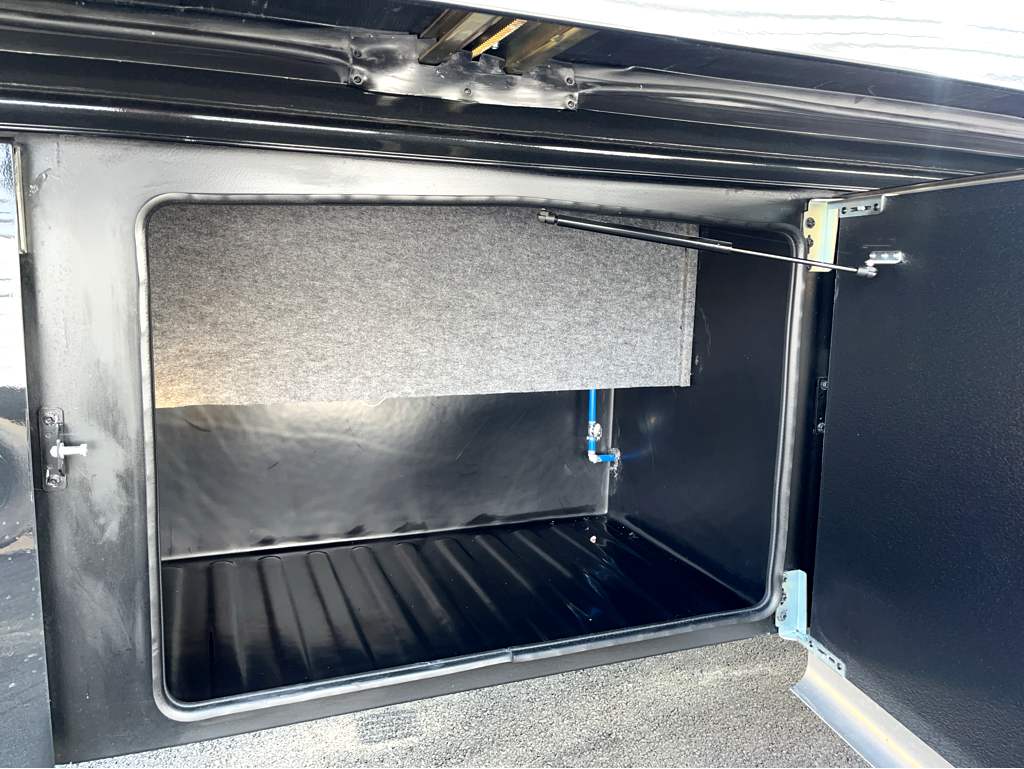 2026 ENTEGRA COACH ACCOLADE 37M - Image 8