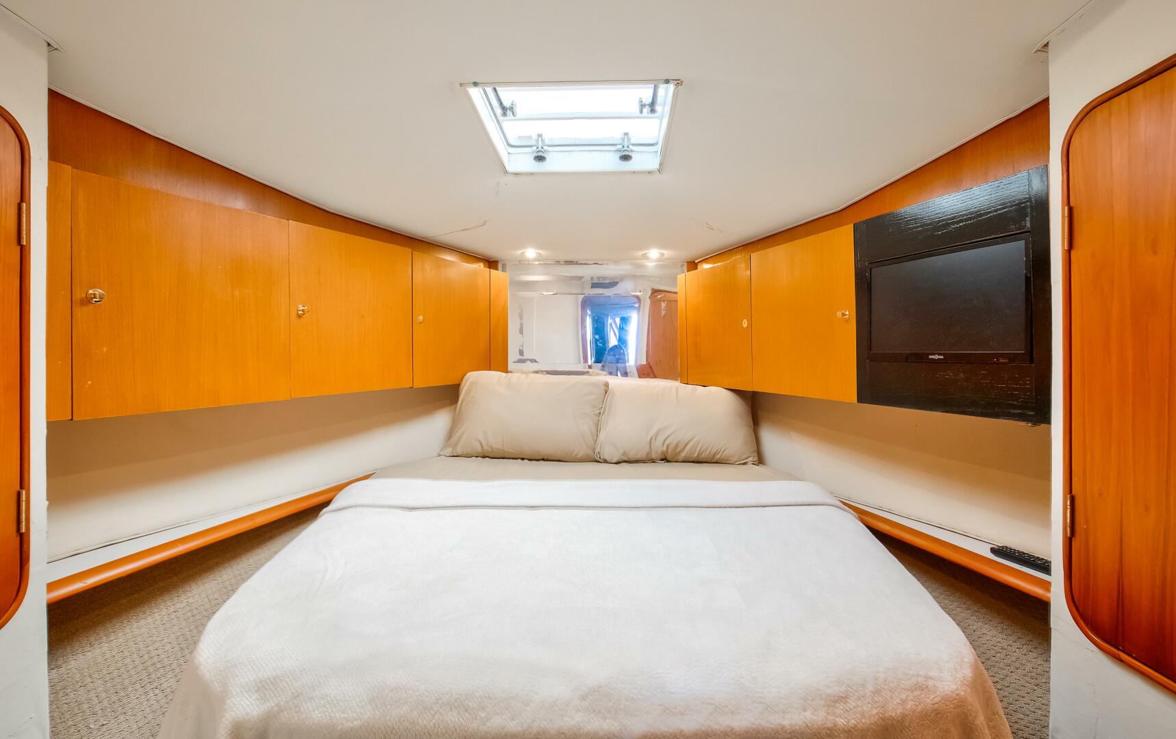 1999 Ocean Yachts 48 Super Sport - Image 7