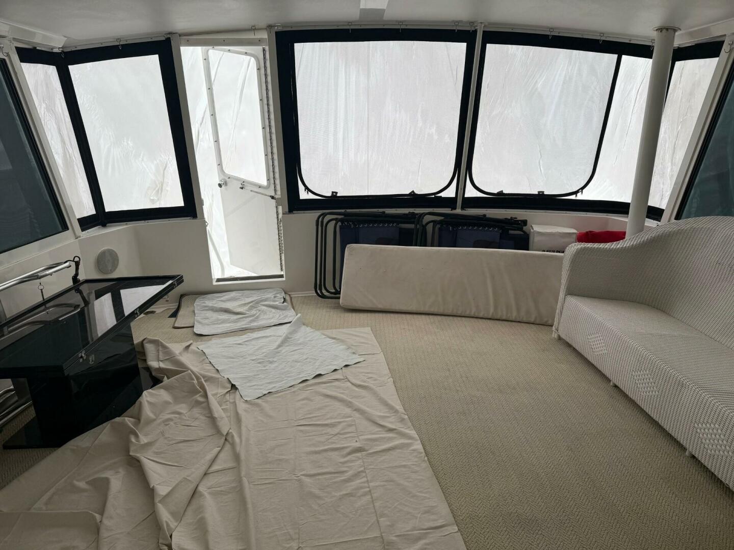 1998 Viking Motor Yacht - Image 11