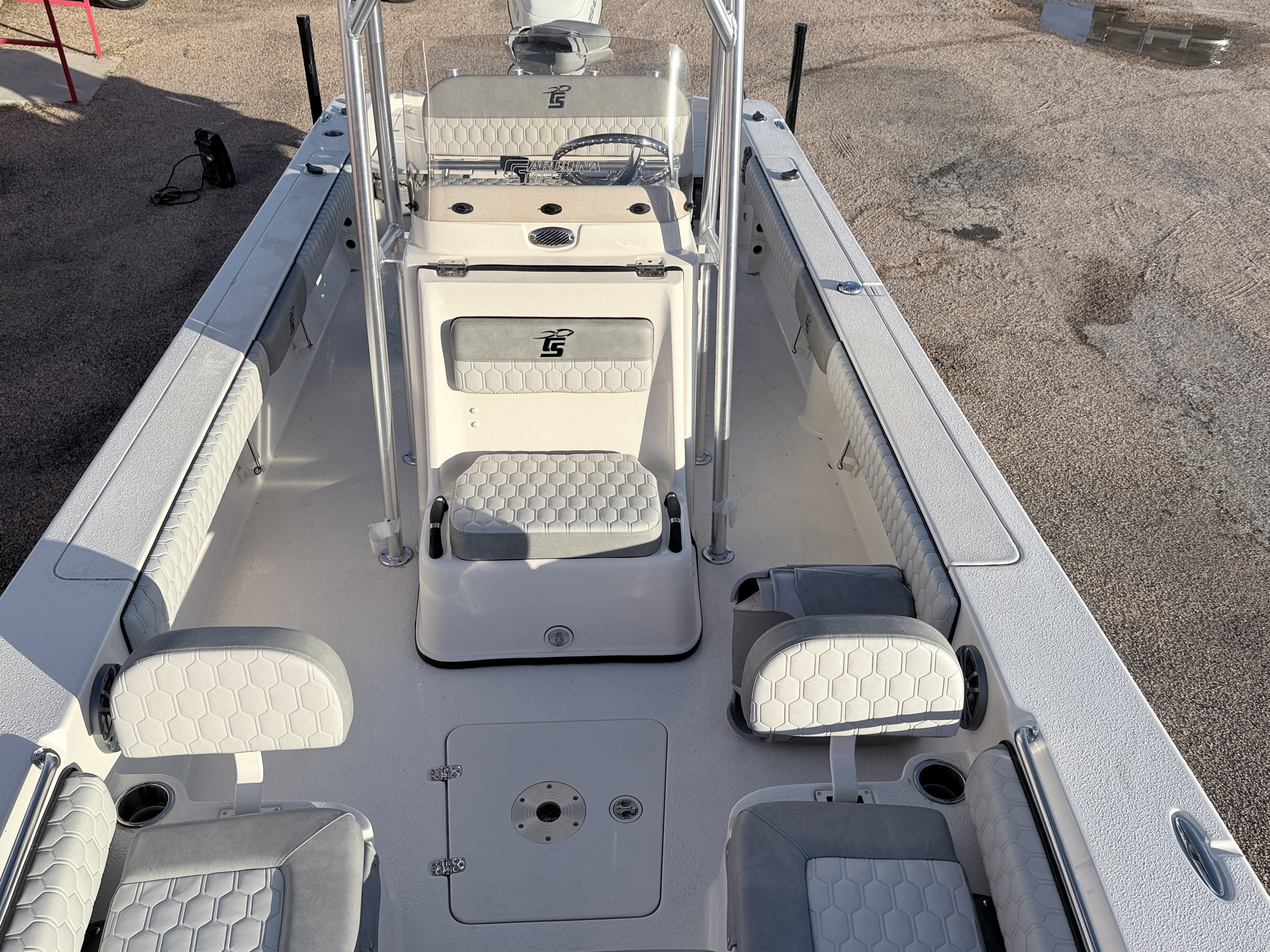 2026 Carolina Skiff 24 Ultra Elite - Image 11