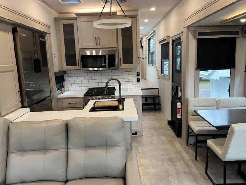 2025 Grand Design Solitude 388MBS - Image 8