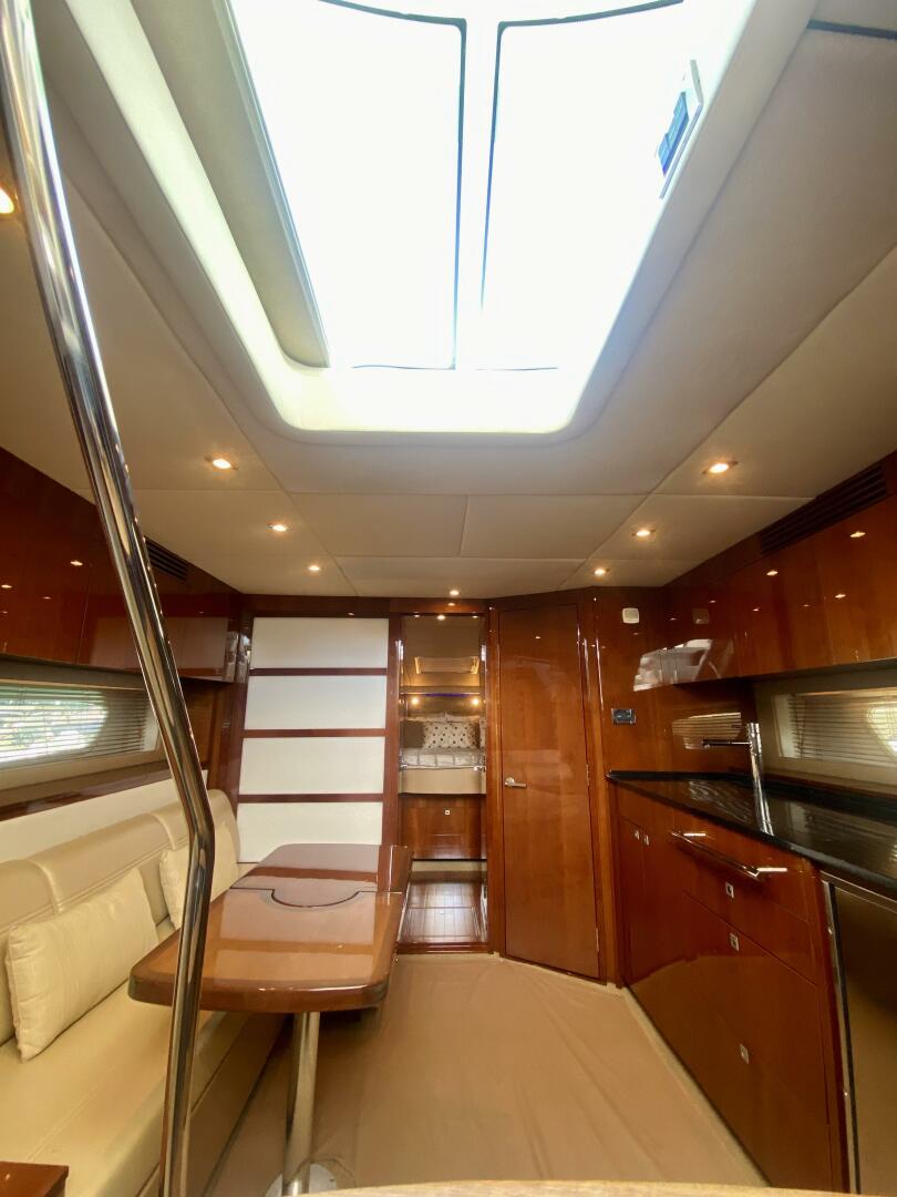 2010 Sea Ray 450 Sundancer - Image 44