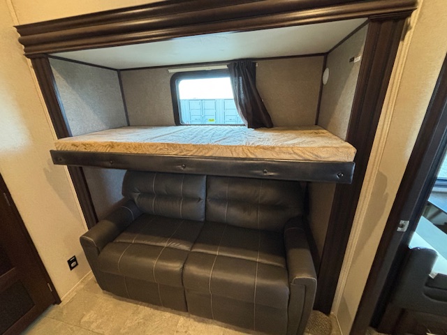 2018 Jayco North Point 379DBFS - Image 30